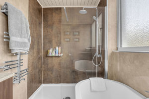 Photo 73- click for photo gallery